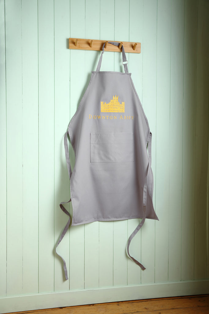 The Official Downton Abbey Cookbook - Gift Set (Book + Apron)