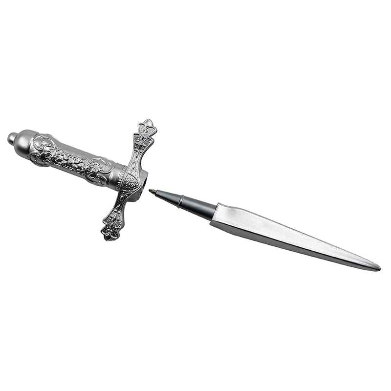 Lauren Roberts Powerless: Paedyn’s Dagger Pen