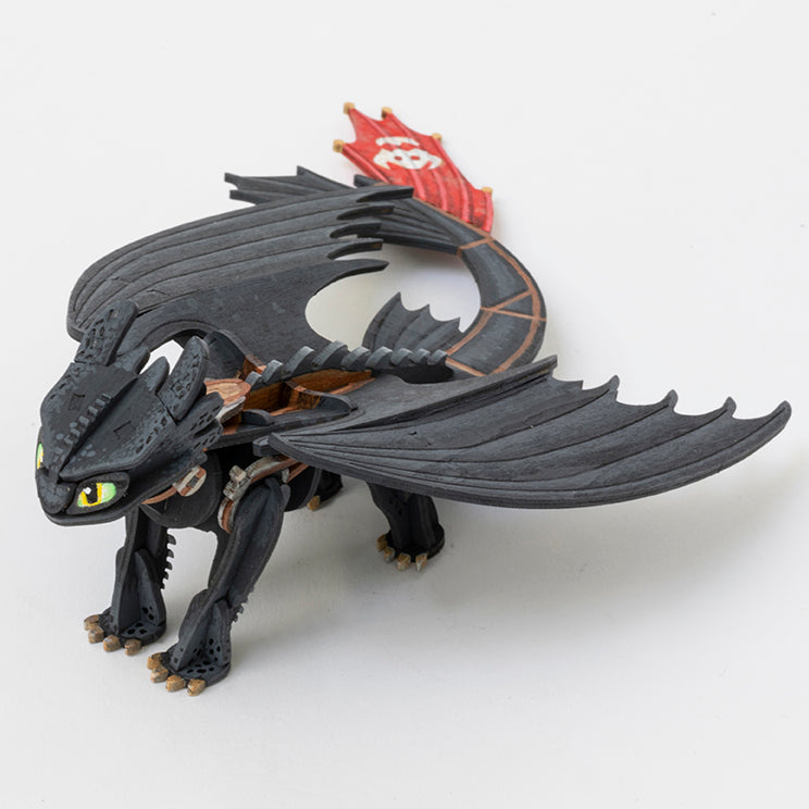 IncrediBuilds: DreamWorks Dragons Book and 3D Wood Model