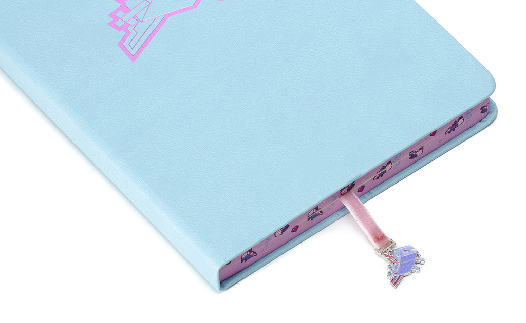 Minecraft: Axolotl Journal with Ribbon Charm